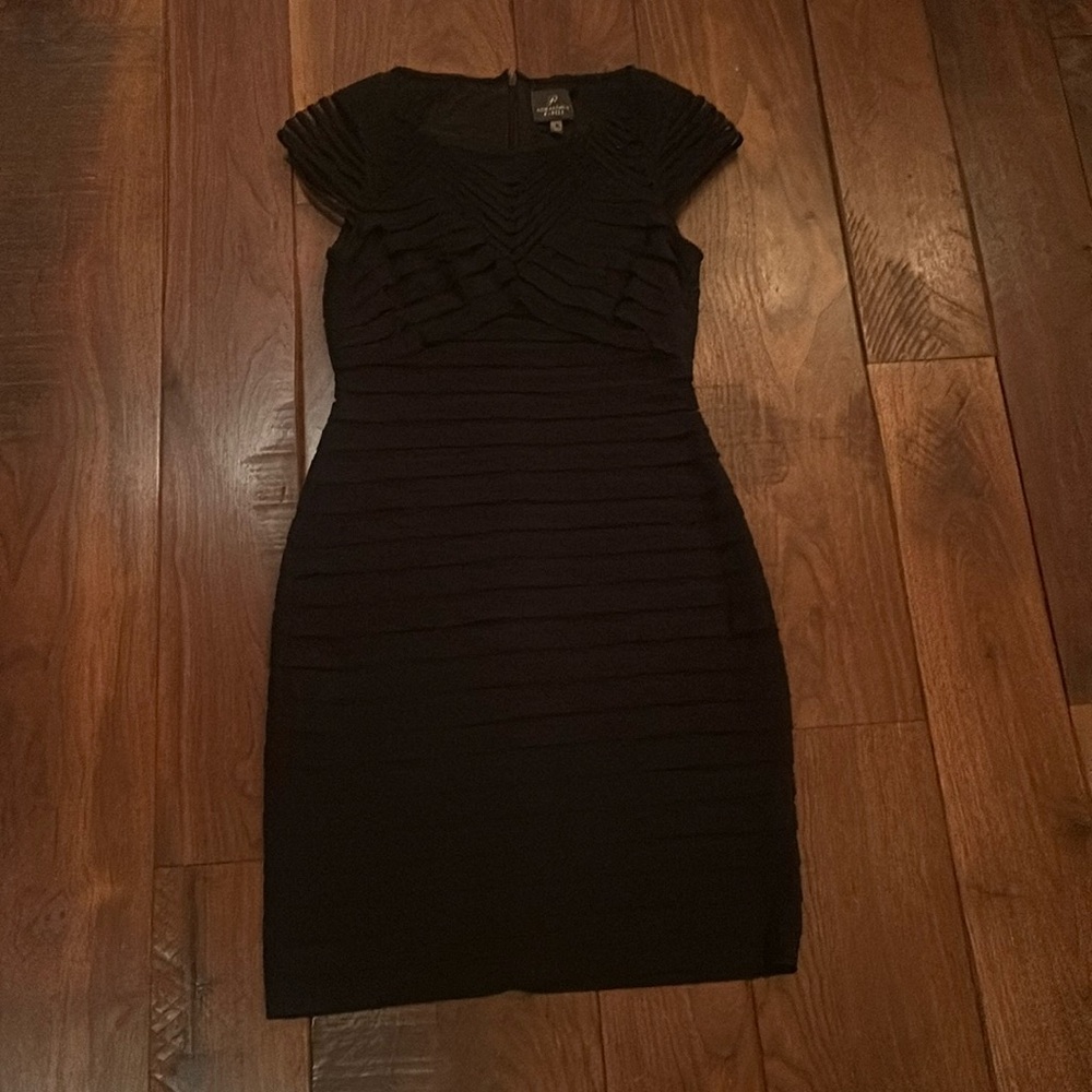 Adrianna Papell cocktails dress